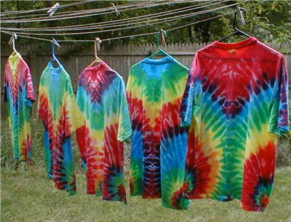 How to Tie Dye an Old White Shirt